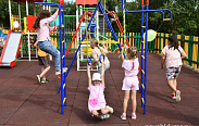 Новые детские площадки появились в селе Мошенское  благодаря программе формирования современной среды 