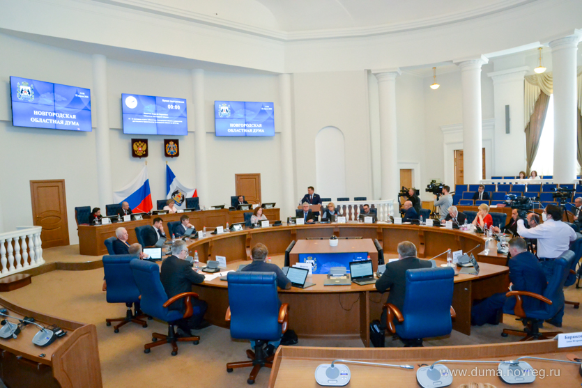 Депутаты приняли к сведению отчет губернатора Новгородской области