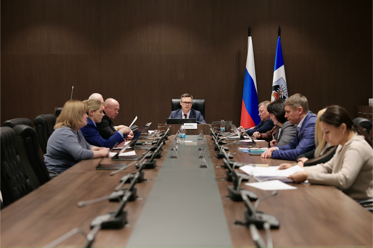 Сегодня в Новгородской областной Думе проходят первые в этом году заседания профильных комитетов