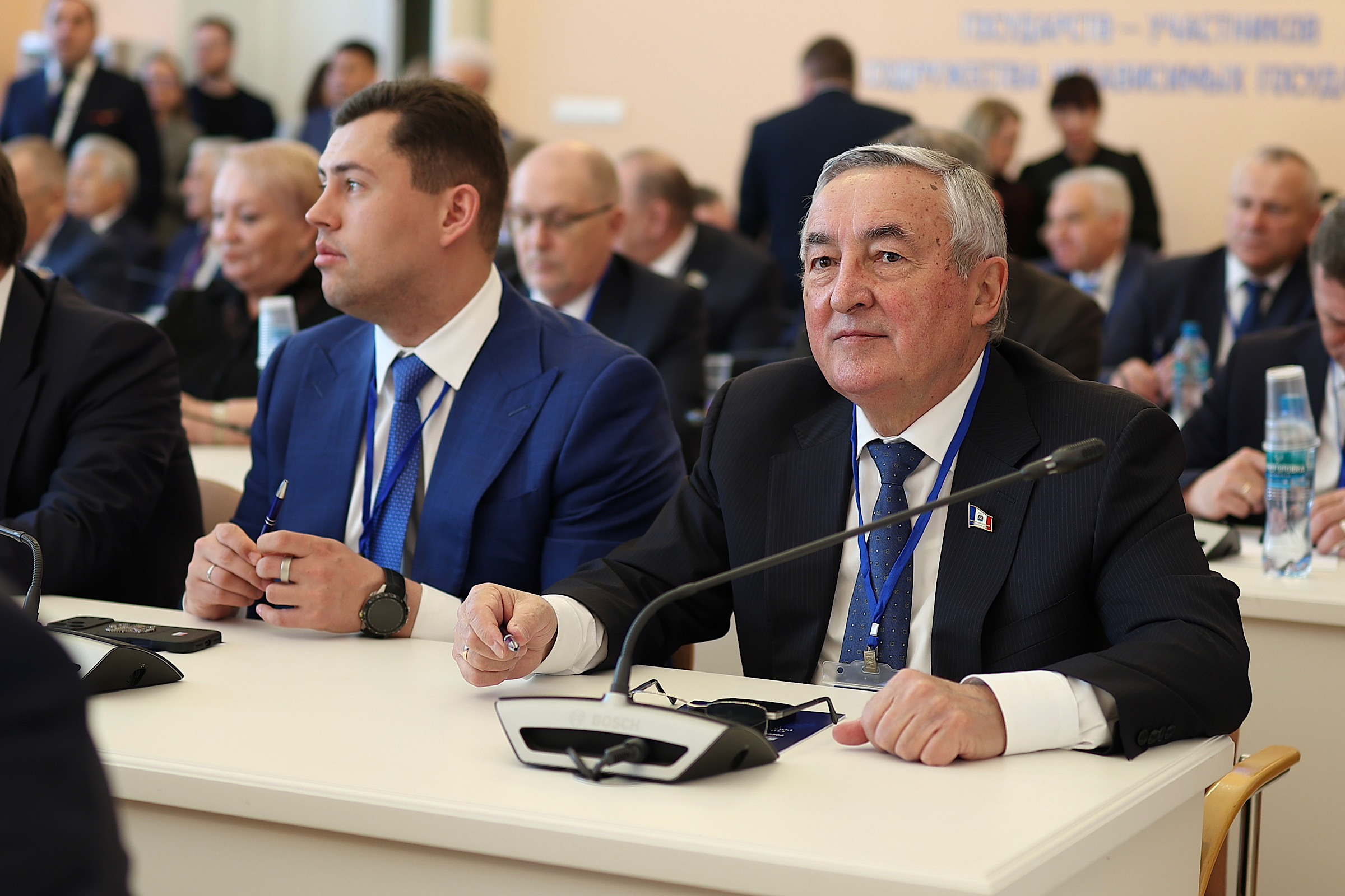 Президент России Владимир Путин выступил перед членами Совета законодателей