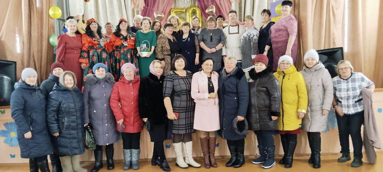 Ольга Борисова поздравила коллектив сельского Дома культуры д. Астрилово с юбилеем учреждения
