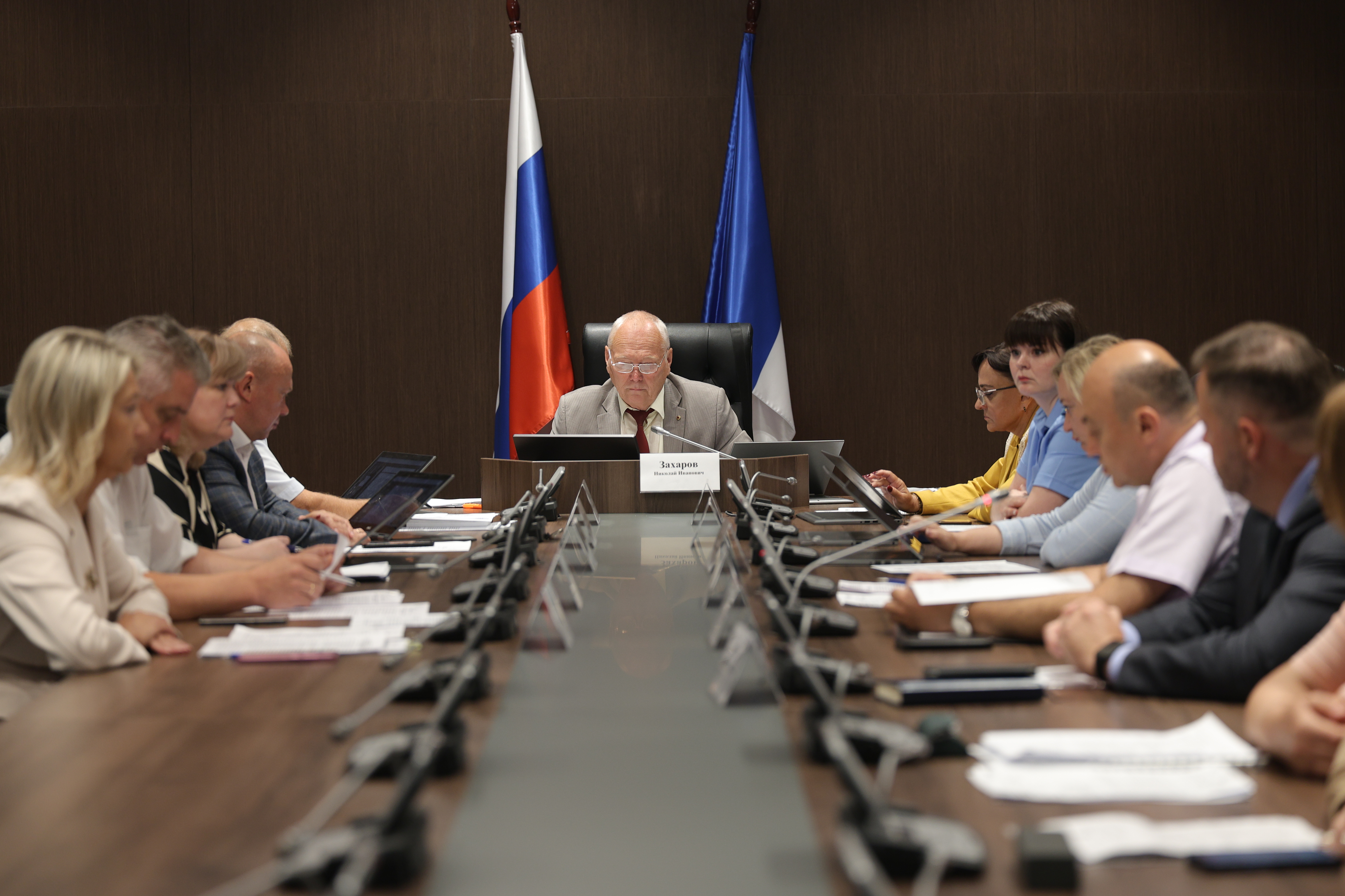 Комитеты Новгородской областной Думы прорабатывают законопроекты, включенные в повестку предстоящего заседания регионального парламента
