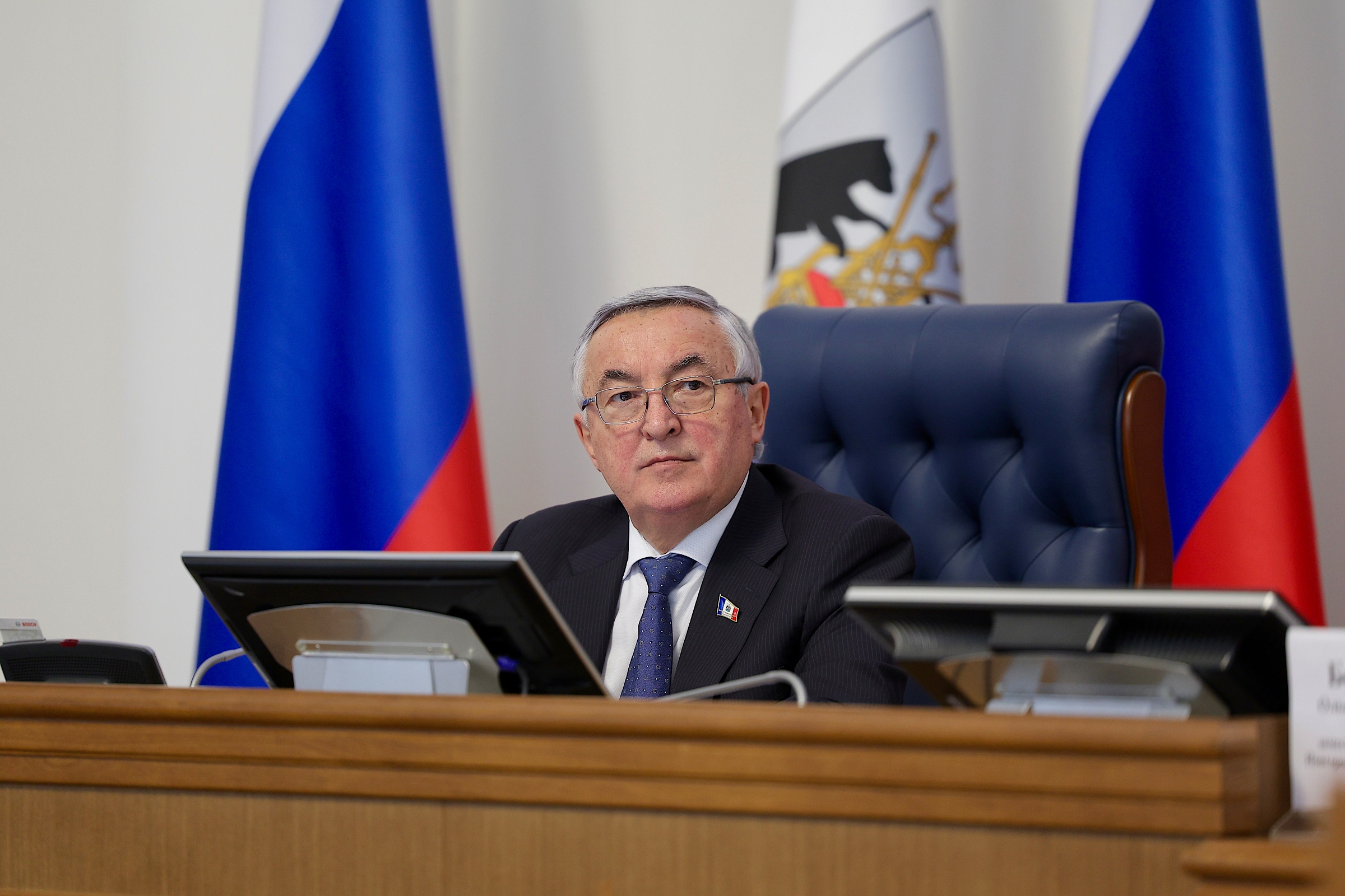 Инициативы, направленные на развитие здравоохранения в регионе, приняли депутаты Новгородской областной Думы