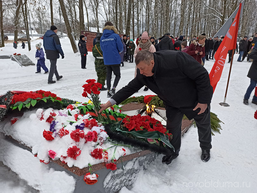 Илья Костусенко и Татьяна Шишляникова приняли участие в митинге, посвященном освобождению Чудовского района от немецко-фашистских захватчиков