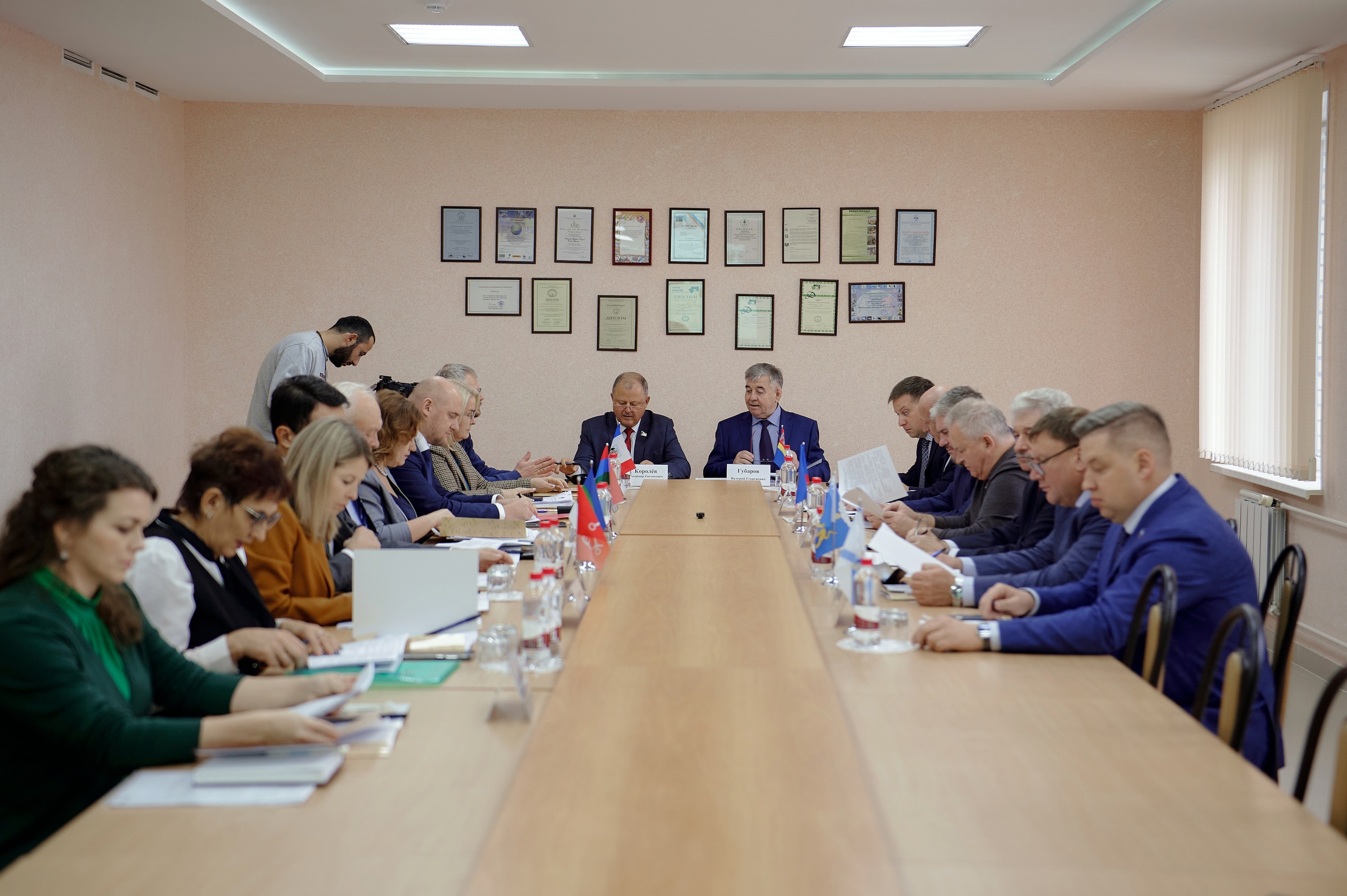 Сегодня в Валдае проходит заседание постоянного комитета Парламентской Ассоциации Северо-Запада России по экологии