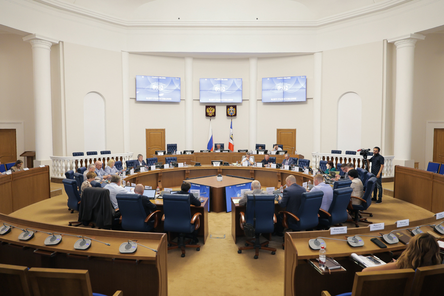 Новгородская областная Дума поддержала федеральные инициативы по совершенствованию налогового и бюджетного законодательства