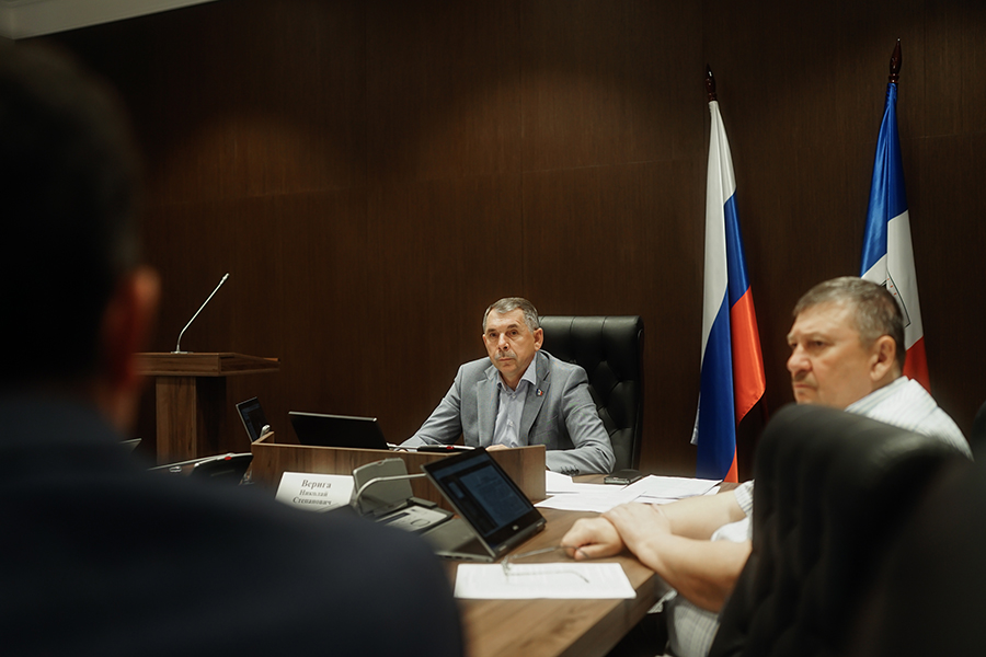 Члены комитета по экономической политике, промышленности, малому и среднему предпринимательству и инновационному развитию рассмотрели изменения в Стратегию социально-экономического развития области