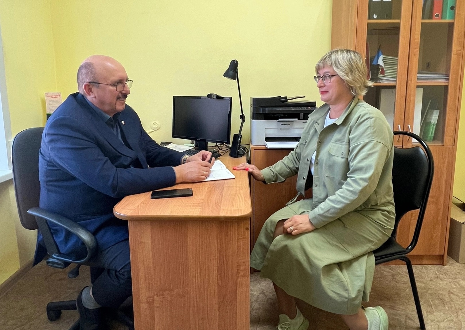 Александр Федоровский провёл очередной приём граждан в Хвойнинском округе