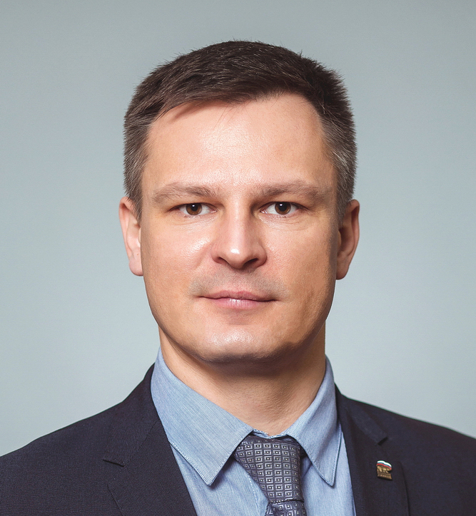 Бомбин Максим  Евгеньевич