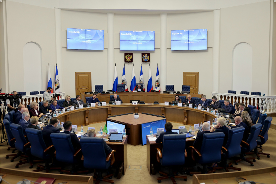 Восьмой созыв Новгородской областной Думы начал свою работу