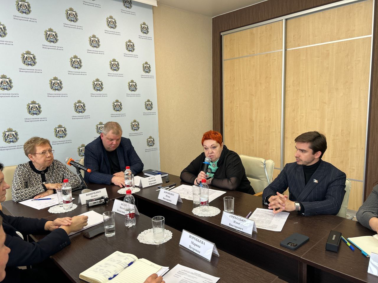 В Великом Новгороде обсудили эффективные механизмы родительского и административного контроля в ходе капремонта школ