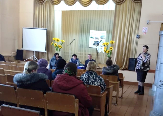Ольга Борисова приняла участие во встрече с жителями деревень Великое Село и Тулебля Старорусского района