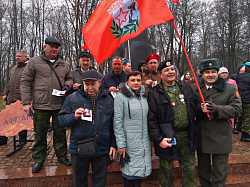 Ольга Борисова приняла участие в памятном митинге, организованном "Боевым братством" Ольга Борисова приняла участие в памятном митинге, организованном "Боевым братством"