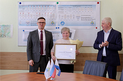 В преддверии Дня работников бытового обслуживания населения и жилищно-коммунального хозяйства сотрудники "Новгородского водоканала" были отмечены региональными наградами