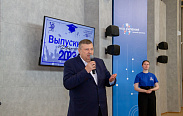 Илья Костусенко выступил с напутственным словом на вручении дипломов 