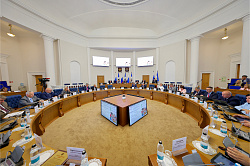 Председатели парламентских комитетов рассказали о ключевых направлениях работы в рамках седьмого созыва Думы Председатели парламентских комитетов рассказали о ключевых направлениях работы в рамках седьмого созыва Думы