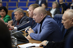 Новгородские парламентарии разработали законопроект, который поможет пресечь деятельность недобросовестных управляющих компаний