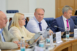 Депутаты утвердили отчет об исполнении областного бюджета за 2025 год Депутаты утвердили отчет об исполнении областного бюджета за 2025 год