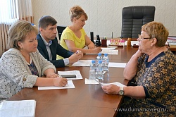 Елена Писарева провела приемы граждан в Мошенском и Пестовском районах