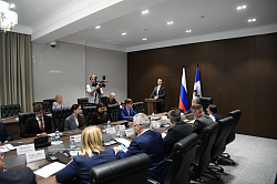 Участники областного конкурса «Моя законотворческая инициатива» представили свои работы экспертной комиссии