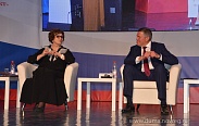 Елена Писарева принимает участие в Форуме женщин Северо-Западного федерального округа