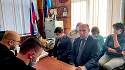Юрий Саламонов заслушал отчет главы Прогресского сельского поселения