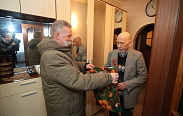Анатолий Федотов поздравил ветеранов Великой Отечественной войны с Новым годом