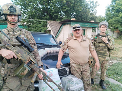 Депутат Сергей Тихомиров доставил военнослужащим в зону СВО автомобиль