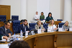 Председатель комитета областной Думы по экологии, природным ресурсам, собственности и земельным отношениям Лариса Сергухина приняла участие в коллегии минприроды региона