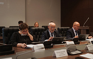 Заседания комитетов областной Думы