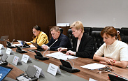 В преддверии заседания регионального парламента начали работу профильные комитеты