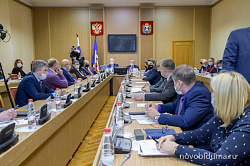 В областной Думе начались встречи с региональными министрами для обсуждения проекта бюджета
