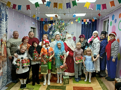 Воспитанников социального приюта для детей и подростков в Пестове поздравил Сергей Тихомиров