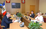 Елена Писарева обратилась к депутатам с призывом не прекращать работу по оказанию помощи жителям региона