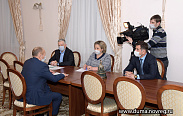 Елена Писарева провела встречу с заместителем председателя регионального Правительства в рамках работы над проектом областного бюджета на 2021-2023 гг. 
