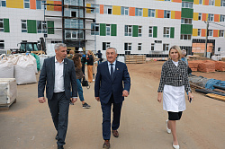 Юрий Бобрышев: Нет сомнений в том, что в следующем году в Боровичах появится новая современная поликлиника