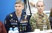 Юрий Бобрышев и сенаторы РФ выслушали вопросы, волнующие новгородцев