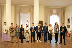 Лауреатов стипендии «Господин Великий Новгород» наградили в Великом Новгороде