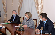 Елена Писарева провела встречу с заместителем председателя регионального правительства