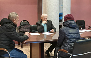 Депутат Сергей Хвостиков провел прием граждан