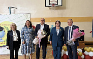 Депутаты Новгородской областной Думы посетили торжественные линейки в школах региона