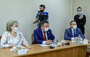 Елена Писарева приняла участие во встрече с жителями Великого Новгорода, в прошлом году заключившими социальные контракты