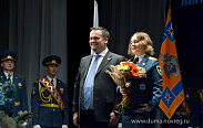 Елена Писарева поздравила новгородских спасателей с профессиональным праздником