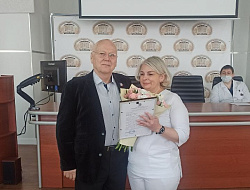 Депутат областной Думы Николай Захаров встретился с врачами Новгородской областной клинической больницы Депутат областной Думы Николай Захаров встретился с врачами Новгородской областной клинической больницы
