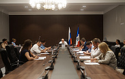 Заседания комитетов областной Думы