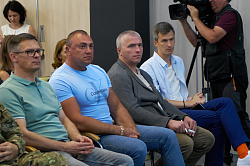 Депутаты Новгородской областной Думы помогут защитникам Отечества развить или начать свой бизнес