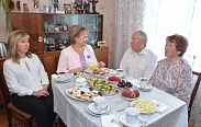 Елена Писарева поздравила семью Араповых с 55-летием совместной жизни