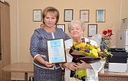 Председатель областной Думы поздравила Наталью Егорову с юбилеем