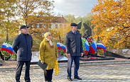 В Панковке на воинском захоронении торжественно открыли стенд памяти