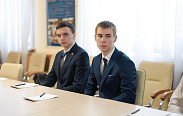 Школьники из Любытинского района побывали в Новгородской областной Думе